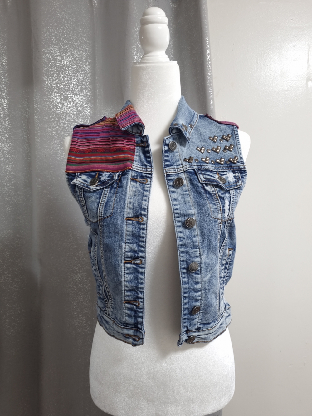 ChiQle Distressed Studded Denim Vest Tribal Boho Festival M